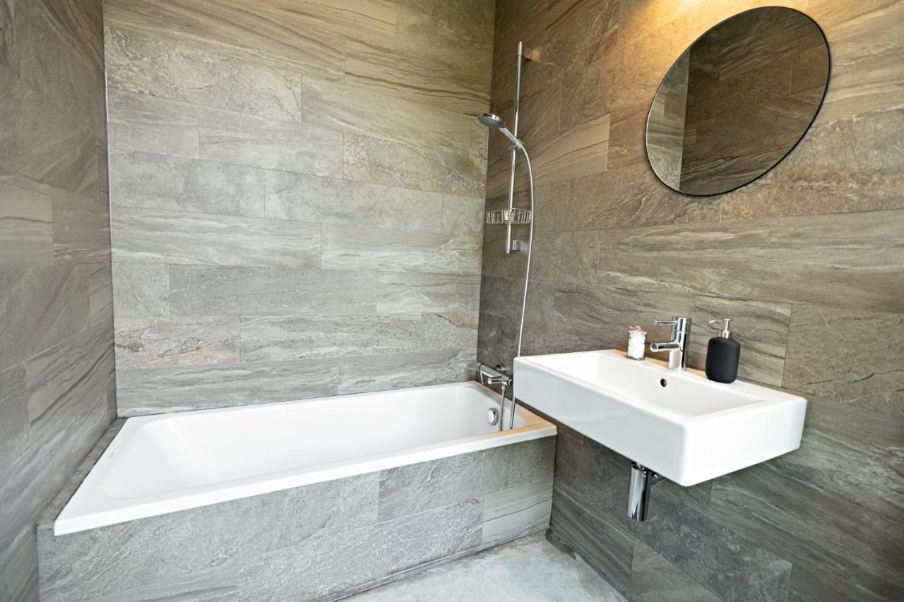 Luxury Suites South By Rikas Hotels 安特卫普 外观 照片
